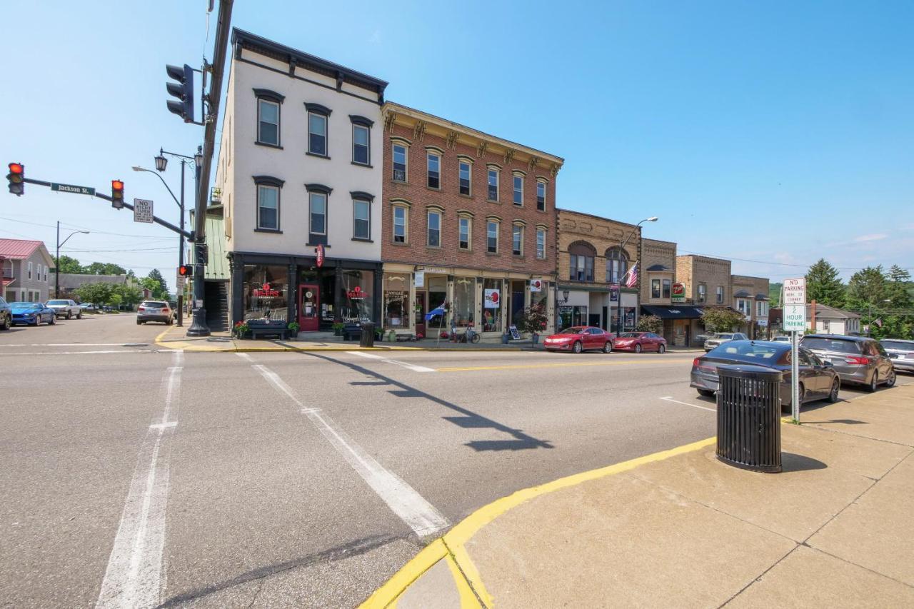 Sleek Millersburg Apartment In Downtown! 외부 사진